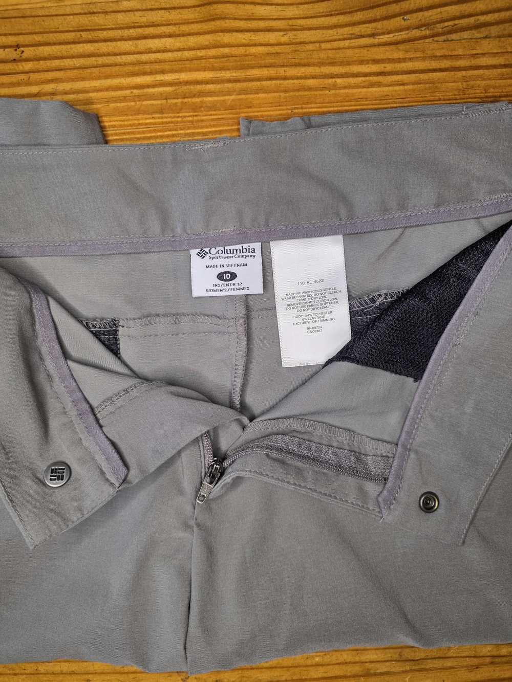Women’s Stretch Bermuda Shorts - Light Gray - Picture 5 of 9